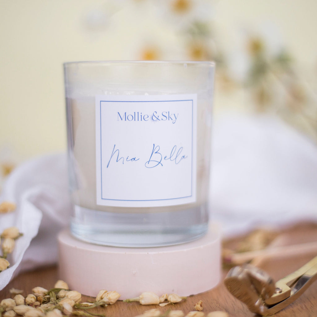 Mia Bella Candle (oud + jasmine)