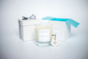 Open image in slideshow, Aurora luxury candle - Mollie &amp; Sky
