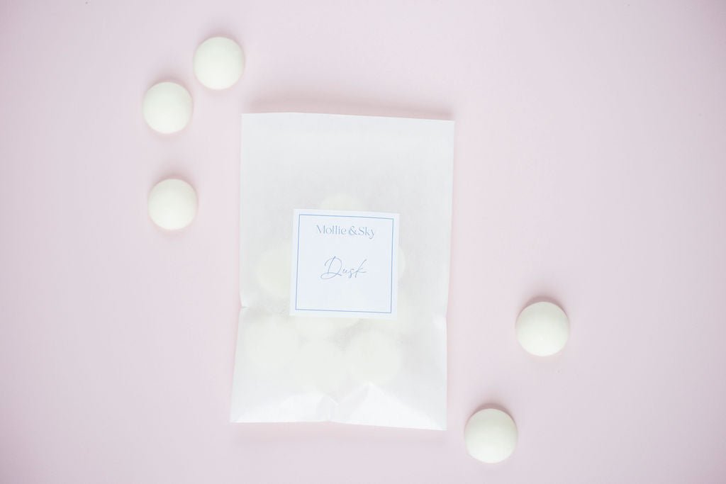 Dusk Moment Wax Melts (dark amber + sandalwood)